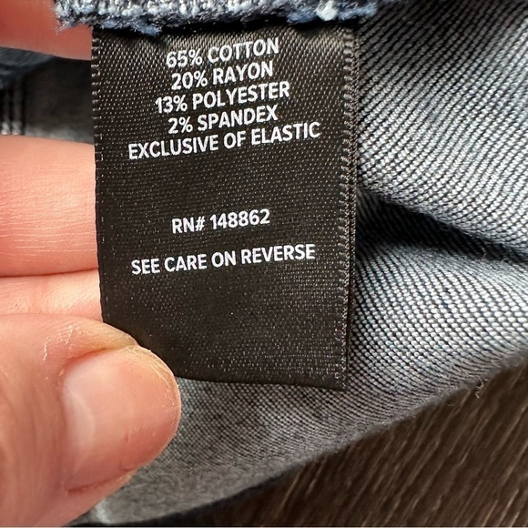 Studio by Torrid size 1 cropped denim corset vest NEW dark blue denim stretch - Picture 7 of 9